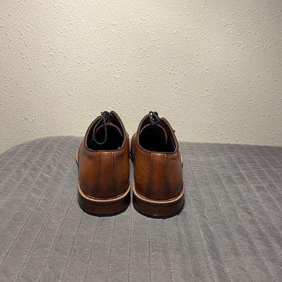 Vince Camuto Lamson Cap Toe Oxford/Dress shoe - Picture 4 of 6